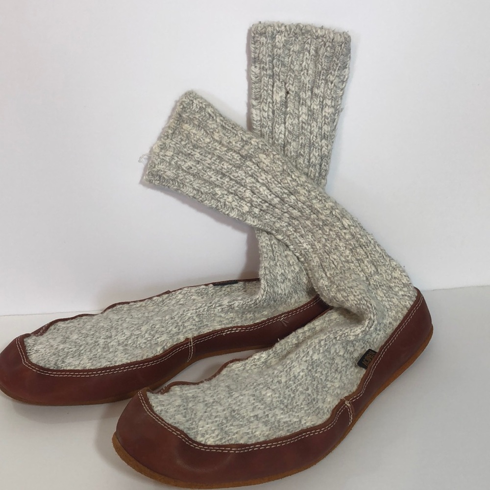 Acorn Slippers